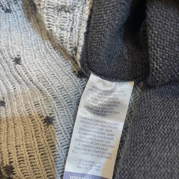 Chaps ski snow sweater size 18/20 women’s or young men’s - Picture 4 of 4